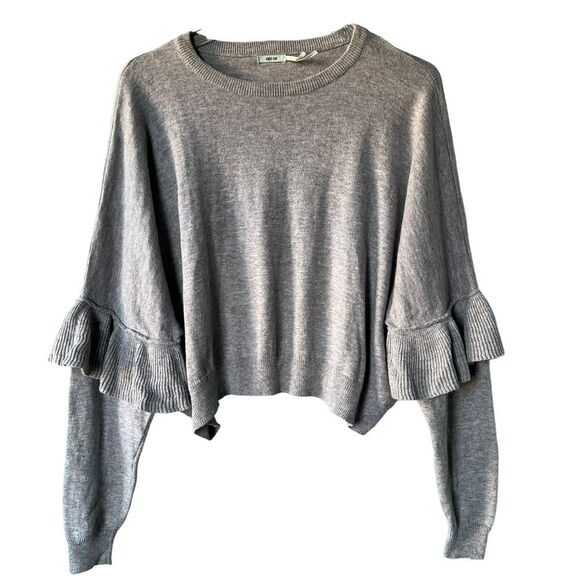 Urban Outfitters Kimchi Blue Ruffle Dolman Sleeve Cropped Sweater XS - Picture 2 of 9